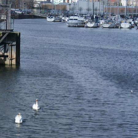 Coastal City Rooms - Waterfront Swansea Eksteriør bilde